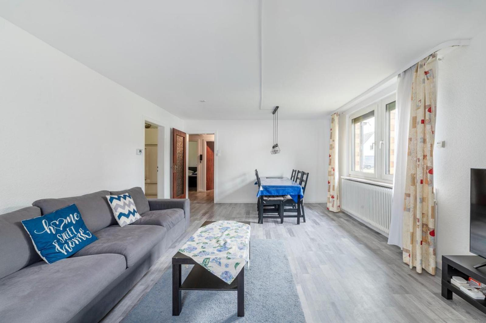 Cozy Villa With Garden, Balcony And Parking Area In Duesseldorf エクステリア 写真
