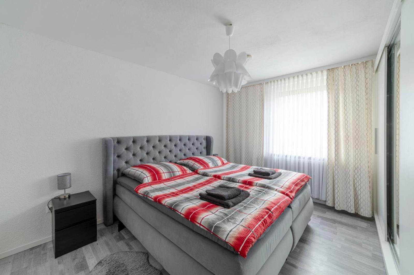 Cozy Villa With Garden, Balcony And Parking Area In Duesseldorf エクステリア 写真