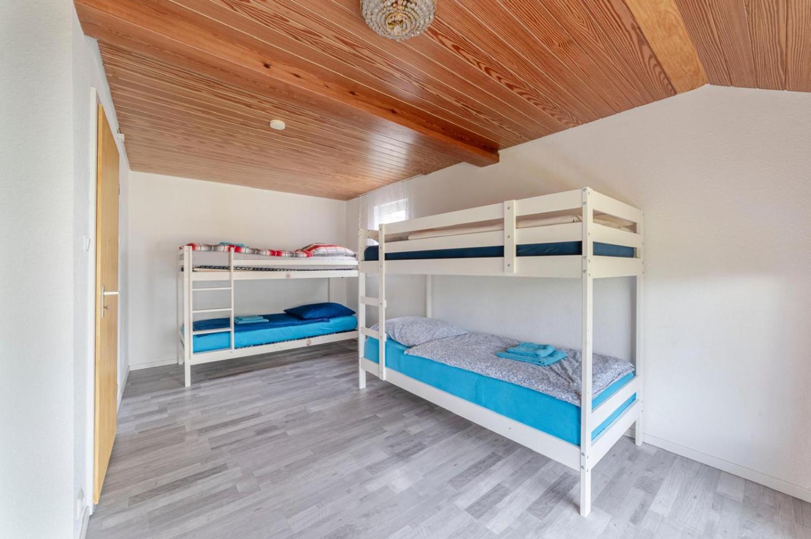 Cozy Villa With Garden, Balcony And Parking Area In Duesseldorf エクステリア 写真