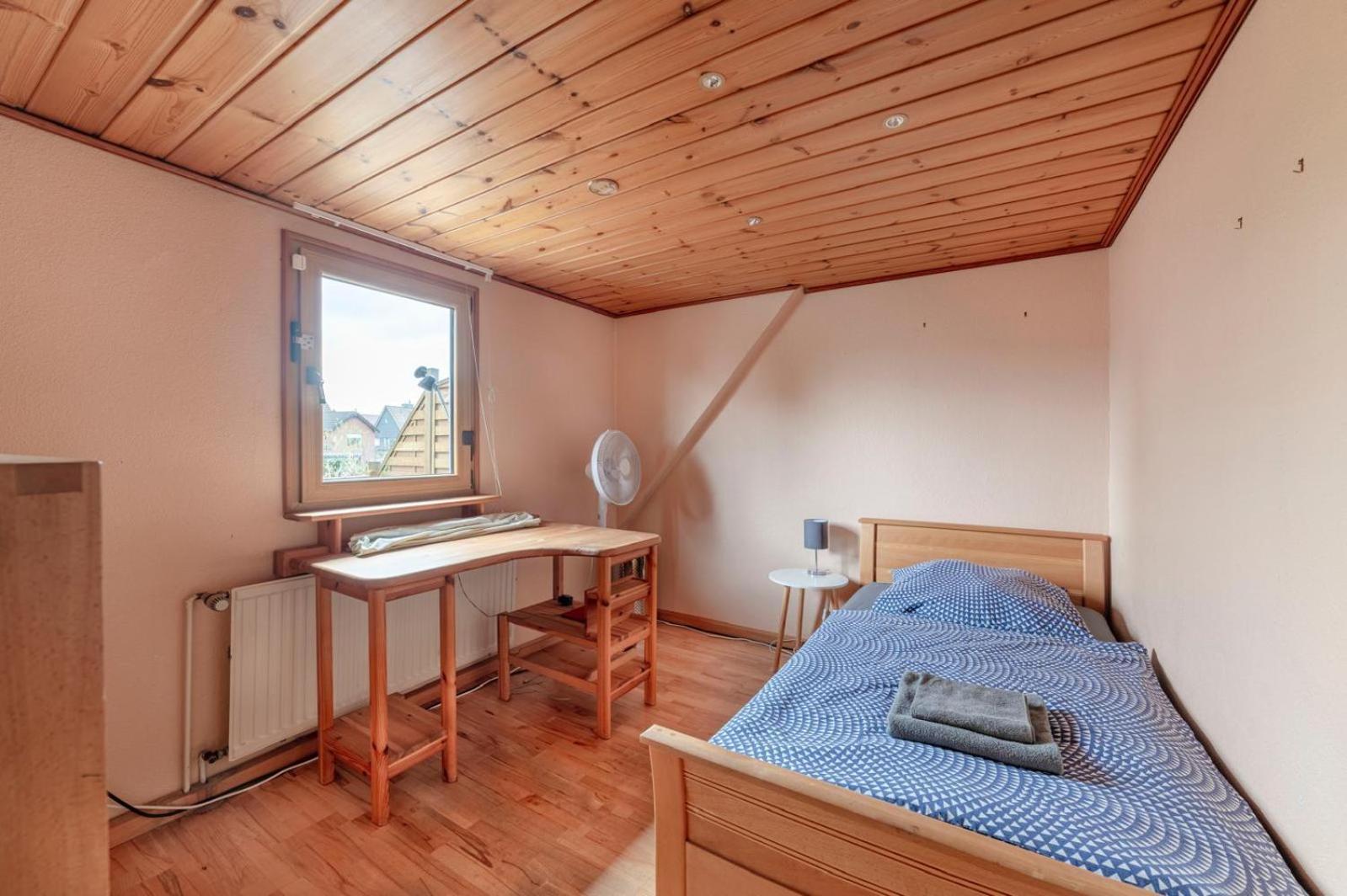 Cozy Villa With Garden, Balcony And Parking Area In Duesseldorf エクステリア 写真